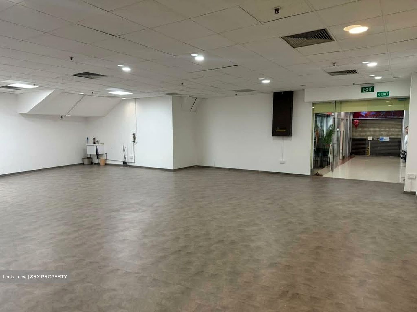 Fu Lu Shou Complex (D7), Shop House #559388051